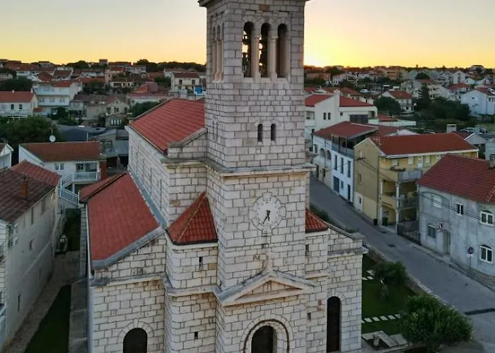 Luka Apartman