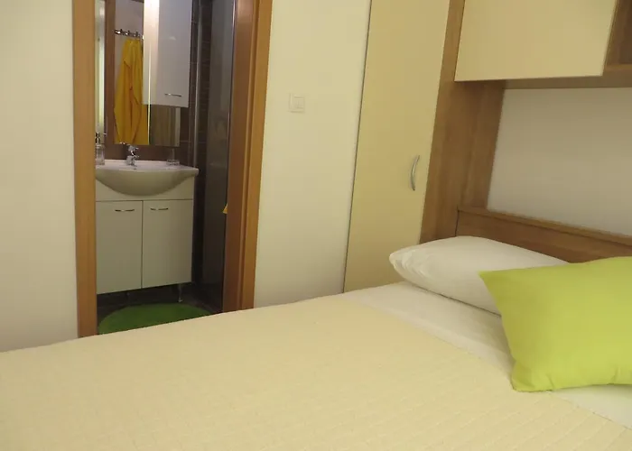 Luka פאקוסטאן