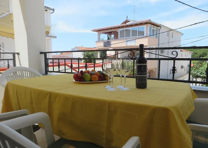 Luka Apartman