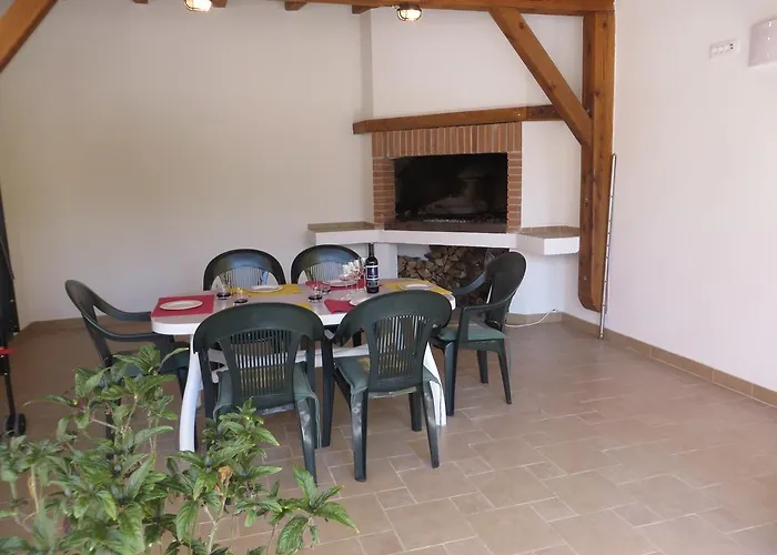 Luka Apartman