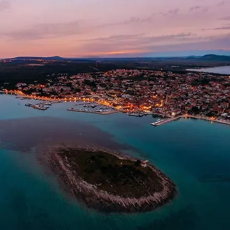 Apartament Luka Pakoštane