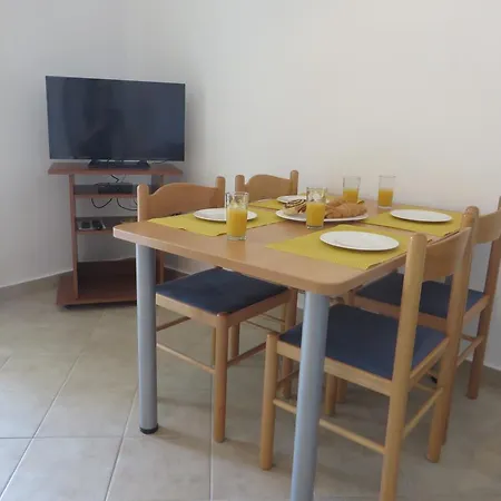 Luka Apartament *