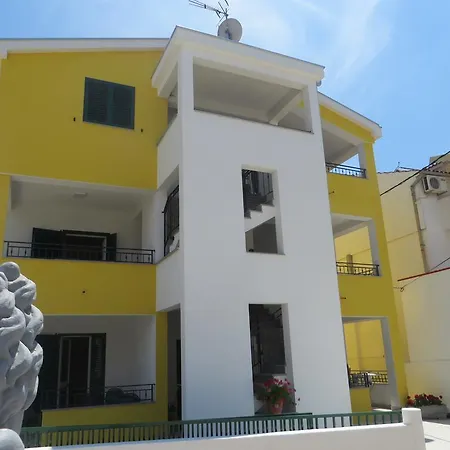 Luka Apartament Pakoštane